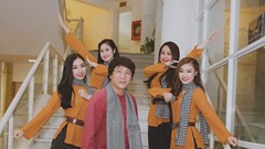 Lớn lên trong những giai điệu tự hào