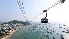 Sun World Hon Thom Nature Park tặng vé cáp treo cho trẻ em