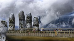 Archdaily viết về Cầu Vàng của Sun World Ba Na Hills