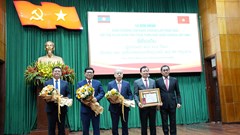 Thừa Thiên Huế đón nhận Huân chương Lao động hạng I của CHDCND Lào