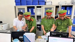 Khởi tố 4 cán bộ của Chi cục Thủy sản về tội nhận hối lộ