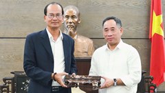 Tiếp nhận các kỷ vật của vua Hàm Nghi từ Pháp