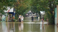 Nước sông lên cao, nhiều nơi tiếp tục cho học sinh nghỉ học