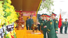 Truy điệu và an táng 11 hài cốt liệt sĩ được tìm thấy ở Hướng Hóa