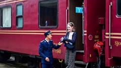 Chuyến tàu du lịch hạng sang vé hơn 180 triệu đồng/khách đến Huế