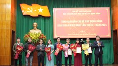  32 tác phẩm đoạt giải Báo chí về xây dựng Đảng tỉnh Thừa Thiên Huế 