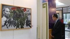  Trưng bày chuyên đề “Hồ Chí Minh - Tên Người sáng mãi”