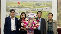 Quảng Trị: 14/15 cán bộ Trung tâm Chuyển đổi số vắng mặt trong giờ hành chính 