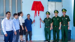 Huế: Bàn giao 4 nhà Đại đoàn kết cho hộ nghèo ở biên giới