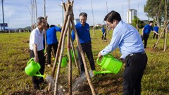 Ra quân Ngày Chủ nhật xanh hưởng ứng Chiến dịch “Làm cho thế giới sạch hơn”
