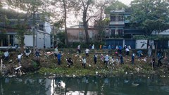 Huế: Ra quân khắc phục hậu quả mưa lũ, trả lại không gian xanh ở các điểm di tích