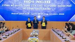 TP. Huế bổ nhiệm Chánh thanh tra và Chánh văn phòng UBND Thành phố