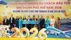 Đón những du khách đầu tiên đến Huế năm 2026 qua đường hàng không, hàng hải