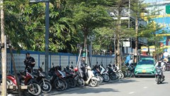 Cấm đậu xe trên vỉa hè các tuyến phố ở trung tâm TP. Huế
