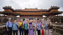 Du khách trải nghiệm tham quan miễn phí di sản Huế đầu năm mới