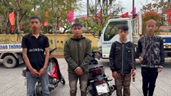 Xử lý nhóm thanh thiếu niên mang hung khí, đánh võng quay clip đăng TikTok