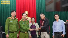 Nhanh chóng trao trả iPhone cho du khách người Mỹ bị cướp giật