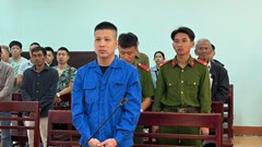 Phạt tù đối tượng hành hung CSGT đang làm nhiệm vụ trong mưa lũ