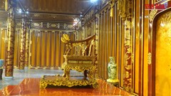 Bảo vật quốc gia Ngai vua triều Nguyễn đang chờ phục chế