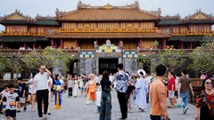 Doanh thu bán vé tại khu Di sản Huế liên tiếp lập đỉnh trong 2 ngày lễ