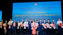 Huế định hình không gian phát triển mới, trao quyết định đầu tư hơn 18.400 tỉ đồng