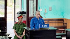 Phạt tù đối tượng xâm hại bảo vật quốc gia Ngai vua triều Nguyễn