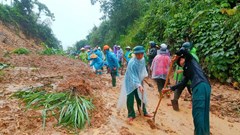 Huế: Khẩn trương khắc phục sạt lở, bảo đảm đi lại cho người dân miền núi