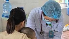 Bệnh tay chân miệng ở Quảng Ngãi tăng cao, nhiều ca biến chứng nặng