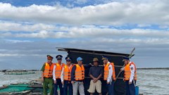 Hải đội 23 phối hợp tuyên truyền, vận động Nhân dân phòng, chống bão số 15