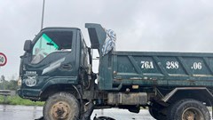 Vượt đèn đỏ, một người tử vong tại chỗ sau va chạm ô tô