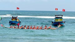 Nhịp chèo khai Xuân nơi làng biển Phước Thiện 1