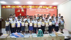 Những cuốn sách tiếp sức học sinh vùng khó