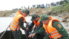 Quảng Ngãi tăng cường kĩ năng cứu nạn trong mùa mưa lũ