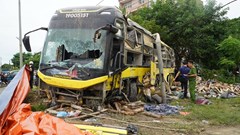 Vụ lật xe khách 10 người tử vong: Tài xế chạy tốc độ 99/80km/h