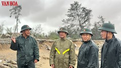 Hàng trăm chiến sĩ Bộ đội Biên phòng Hà Tĩnh giúp dân khắc phục sau bão