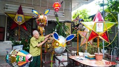 Người nghệ nhân giữ hồn văn hoá trong những chiếc đèn Trung thu        