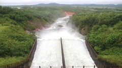 Hồ Kẻ Gỗ đạt cao trình 31,15 m, bắt đầu xả tràn tránh quá tải