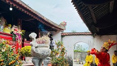 Thành kính Lễ báo ân Đô đài Ngự sử Bùi Cầm Hổ dưới chân núi Bạch Tỵ