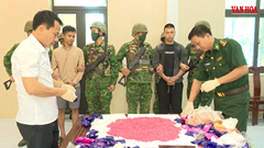 Bắt giữ hai đối tượng vận chuyển ma tuý tại khu vực biên giới