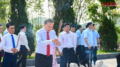 Tổng Bí thư, Chủ tịch nước Tô Lâm dâng hương tưởng niệm Tổng Bí thư Hà Huy Tập