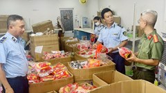 Tạm giữ hơn 1.900 sản phẩm đồ chơi trẻ em nhập lậu