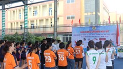 Đà Nẵng: Giải bóng chuyền hơi nữ 