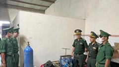 Bắt giữ gần 400 bình khí N2O các loại