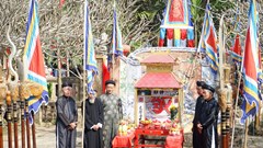 Lễ hội đình làng Túy Loan thu hút đông đảo người dân và du khách