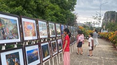 Triển lãm ảnh nghệ thuật “Quan âm - Mùa lễ hội”