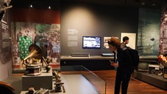 Khoảng 4.000 đại biểu tham dự Lễ kỷ niệm 50 năm Ngày Giải phóng thành phố Đà Nẵng