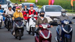 Nghỉ lễ dài ngày: Người trẻ chọn gửi đồ trước để giảm tải hành lý