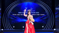 Nguyễn Thị Thưa đăng quang Mrs Grand Vietnam 2025