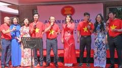 Ngày Gia đình ASEAN 2025 giữa lòng châu Âu