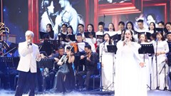 Nguyễn Khánh Ly tri ân các Anh hùng liệt sĩ trong liveshow 20 năm ca hát